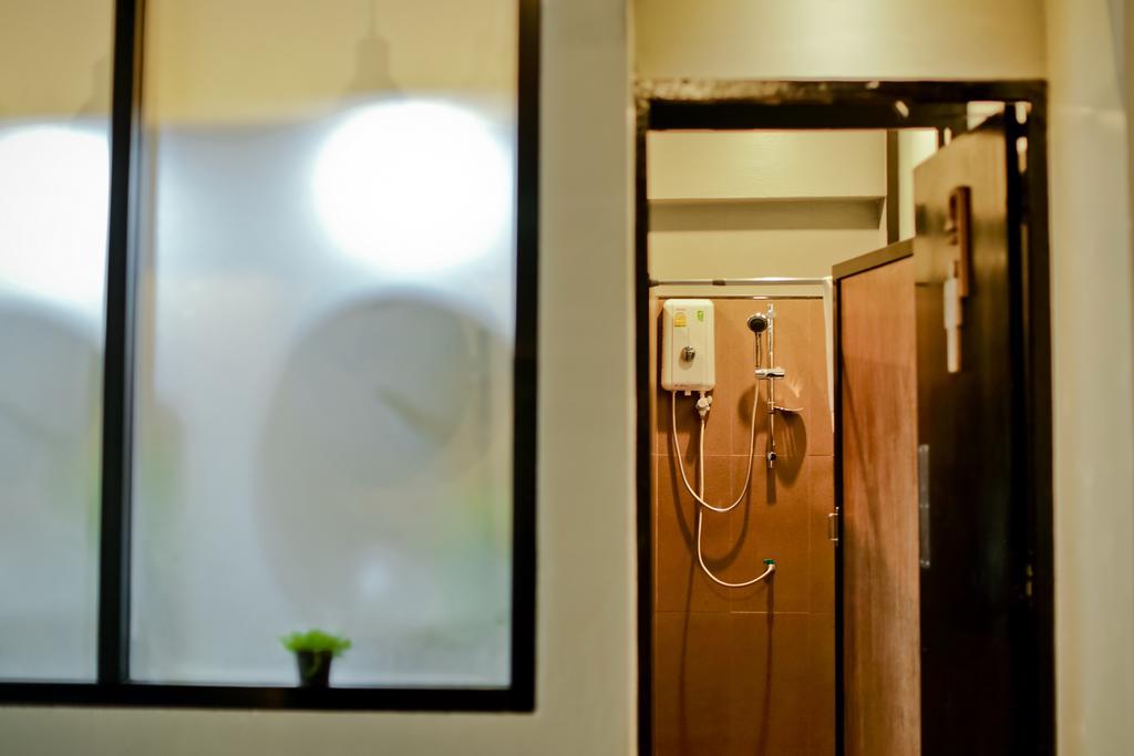 Bangkok Bed And Bike Hostel Екстериор снимка
